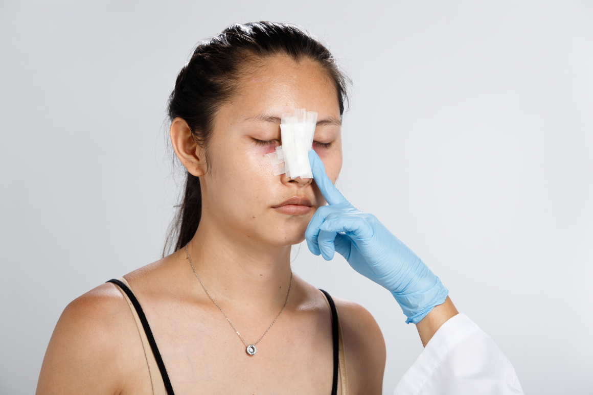 Пластика плоского носа